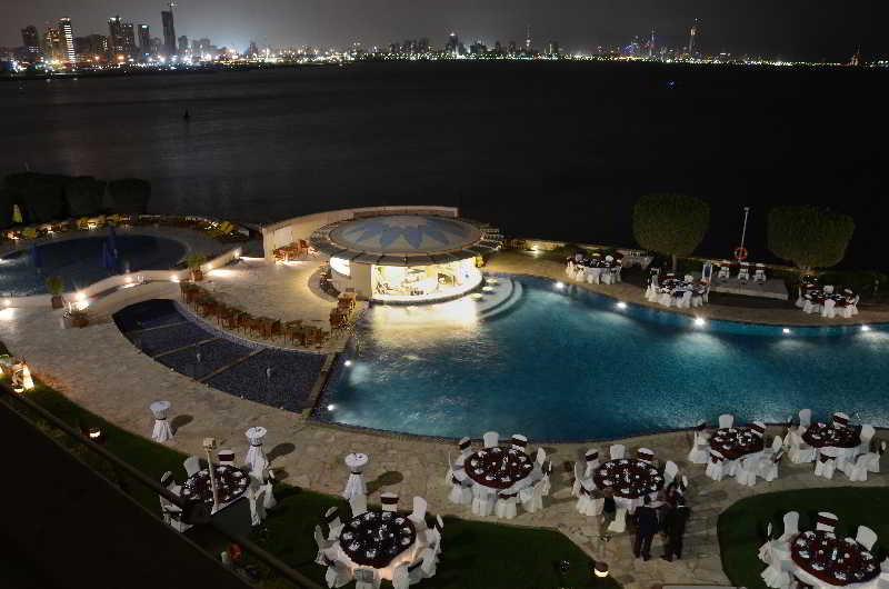 Marina Hotel Kuwait Salmiya Exterior foto